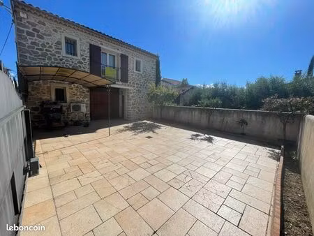 maison quartier rue hoche pertuis