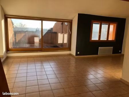 appartement 3 pièces 82 m²