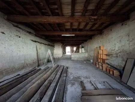 grange de ville 390m2