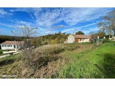 terrain 1 285 m² sistels