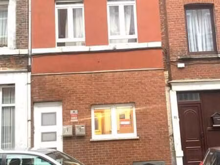 a louer appartement 70m² rez-de-chaussée et -1