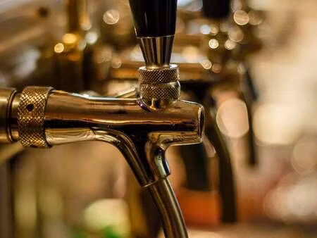 vente bureaux et commerces à laval (53000) : à vendre / 330m² laval