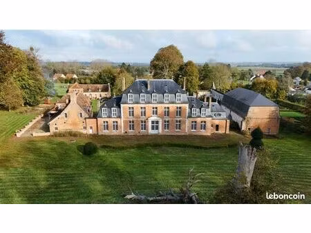 chateau 15 pièces 855 m²