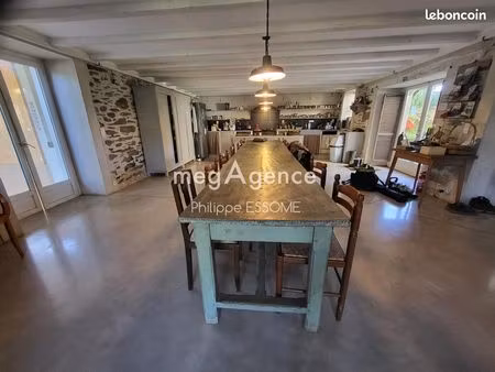 propriété 8 pièces 450 m²