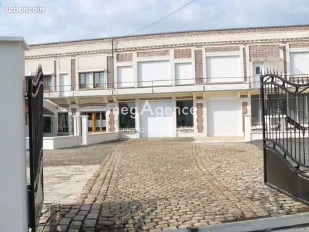 immeuble 300 m² corbie