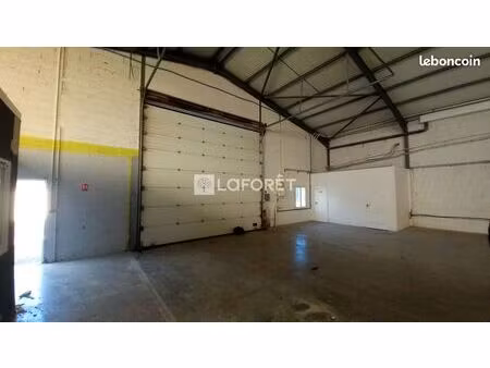 entrepôt 500 m² vedène