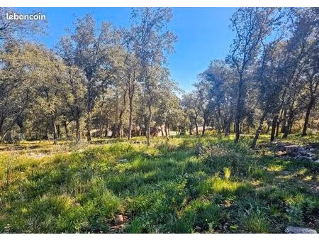 terrain 2 214 m² le thoronet