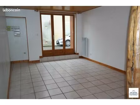 immeuble 86 m² grisolles