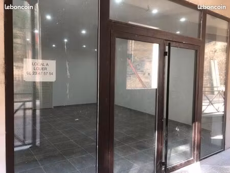 local commercial 50 m2 à louer fontaine de vaucluse