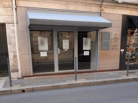 local rue joseph vernet