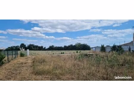 ? terrain 479 m² – proche jard-sur-mer – environnement calme