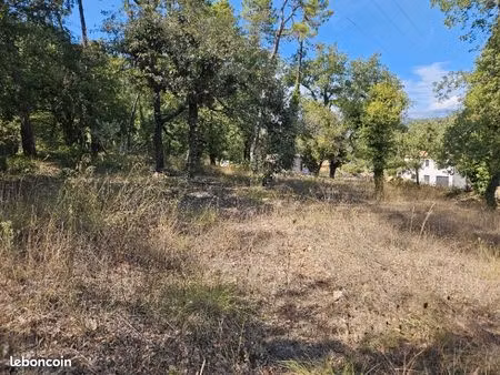 terrain 1 189 m² callian