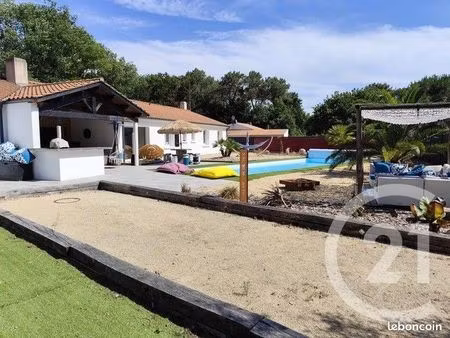 maison 6 pièces 184 m²