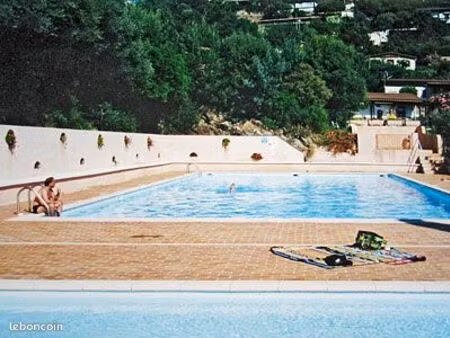 2 maisons sur 700 m2– domaine sécurisé et privé