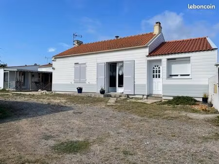 maison de type 4+studio+dependances