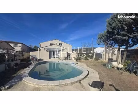 local commercial 280 m² tourrettes