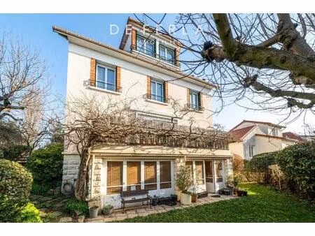 cachan – quartier saint-jean – maison familiale 10 pièces d’environ 220 m² – terrain arbor