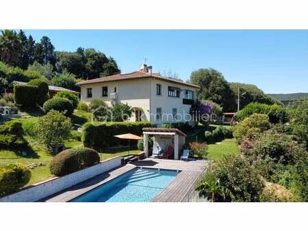 villa 197 5 m2 avec piscine et terrain de 3583m2