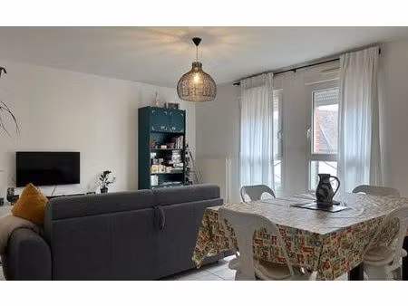 location appartement  m² t-2 à beauvais  750 €