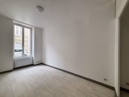 location appartement 1 pièce 26 m² à rochefort (17300)