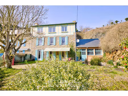 maison centre ville avec atelier