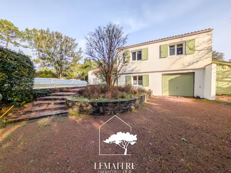 la palmyre villa 212 m2 avec piscine à 650 m de la plage