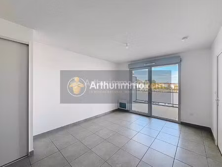 location appartement 2 pièces 43 m2 à clermont-ferrand