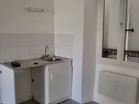 f2 non meublé – rez-de-chaussée – malesherbes