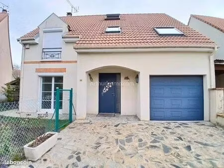 pavillon 8 pièces 150 m²