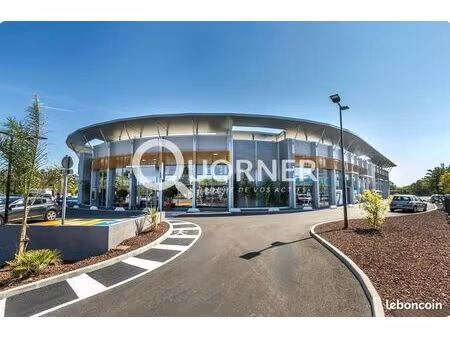 bureaux 68 m² roquebrune-sur-argens