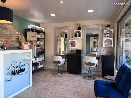 salon de coiffure rentable – emplacement premium avec parking