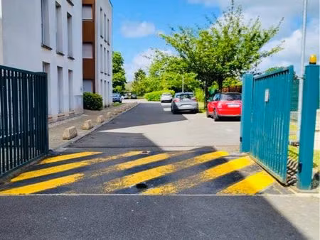 appartement t2 et parking