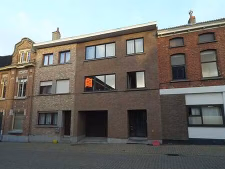 nabij ring van aalst  ruime appartement  met 2 slaapkamers e