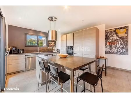 maison 7 pièces 164 m²