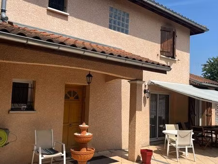 maison 125 mètres carrés 4 chambres 2 salles de bain avec chauffage gaz climatisation terr