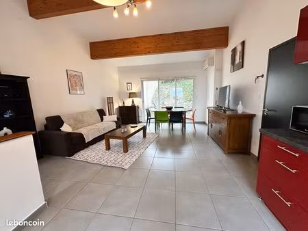 t3 meublé duplex avec terrasse vue mer