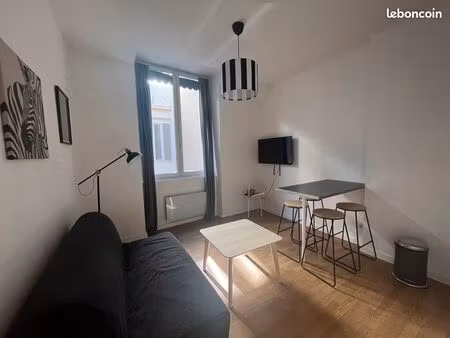 t1 bis meublé clé en main avec mezzanine – lyon 2ᵉ  bellecour - bail civil