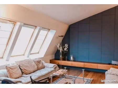 joli studio meublé 25m ² lumineux avec parking