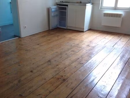 studio très lumineux 30m²