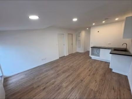 rénovt2 rénové à neuf – 3ᵉ étage – cuisine équipée