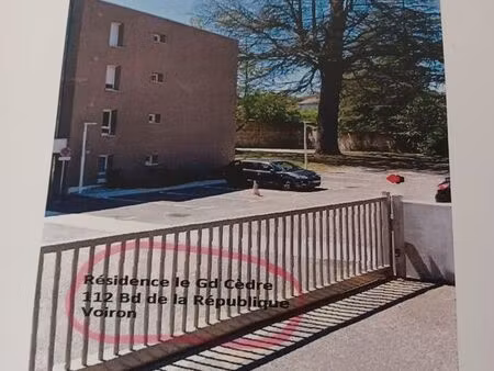 emplacement stationnement