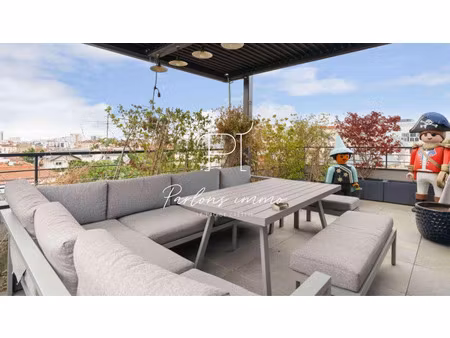 maison 7 chambres avec piscine et rooftop vue tour eiffel