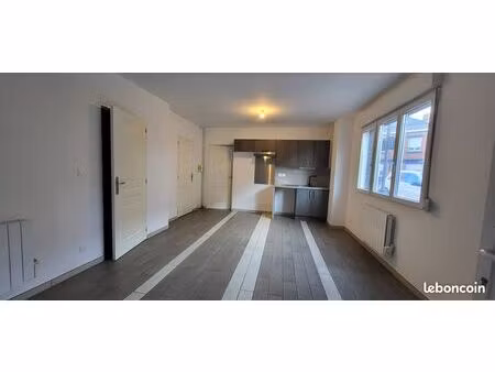 vieux conde centre / tres bel appartement de 55 m² en plain pied