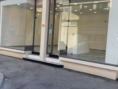 local commercial 41 m²