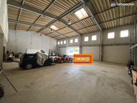 local industriel 600 m²