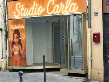 location local commercial