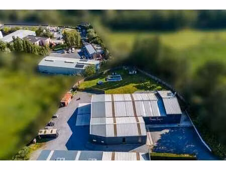 entrepôt/atelier 4 façades + bureaux + logement 3ch