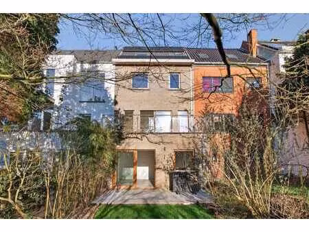 lycée français : belle maison renovée 3 ch - sdb - sdd - jar