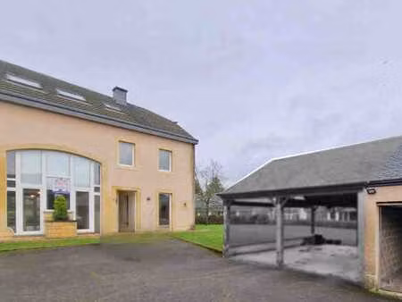 maison 3 ch av jardin commun.