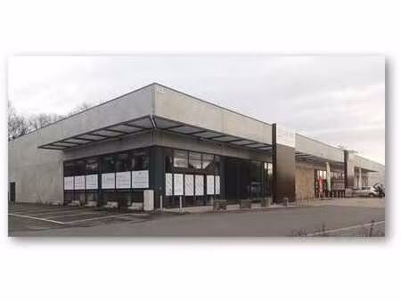 à louer  nouvelle surface commerciale